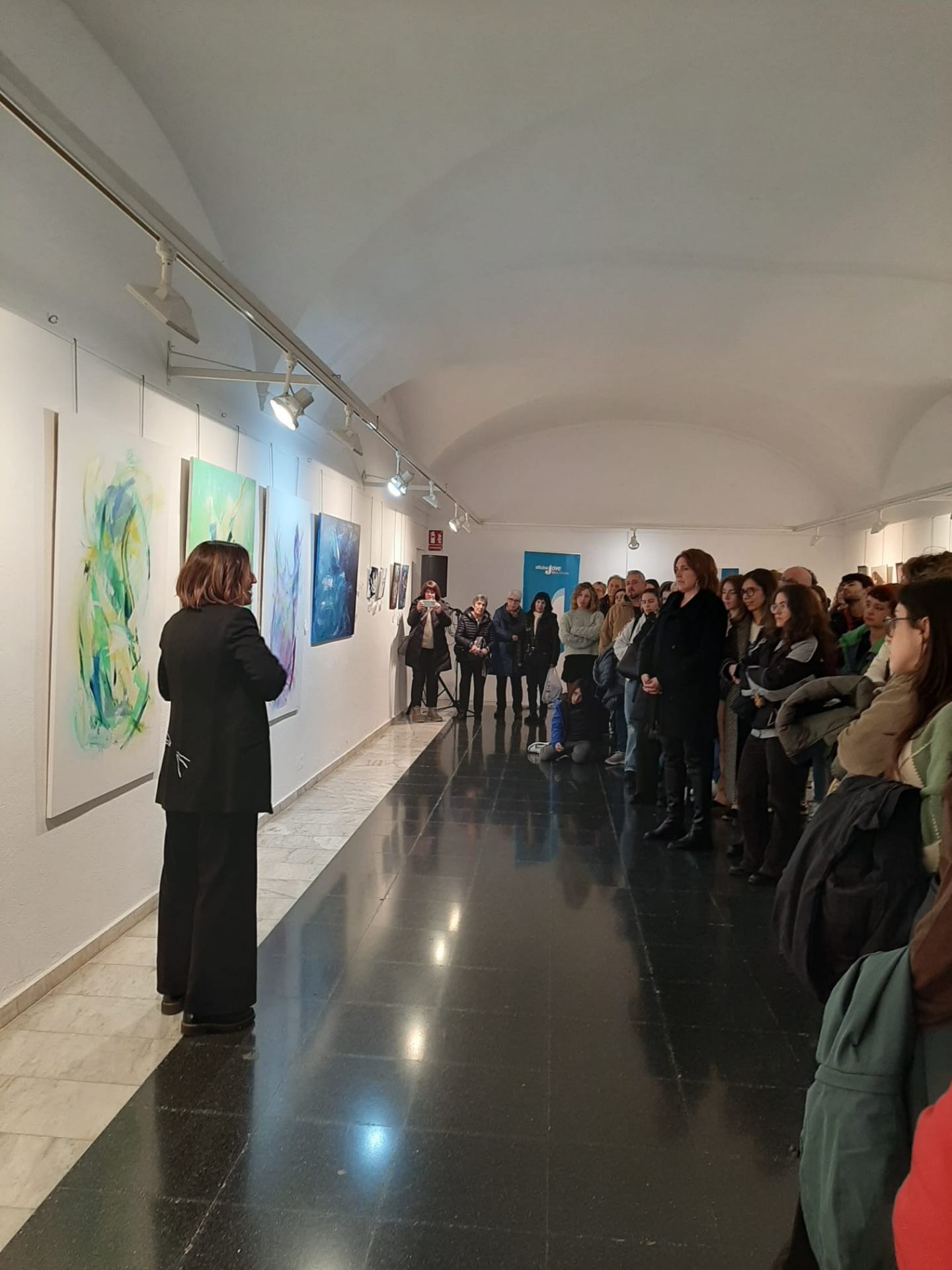 Presentació pública d'una exposició de Fer Bonic